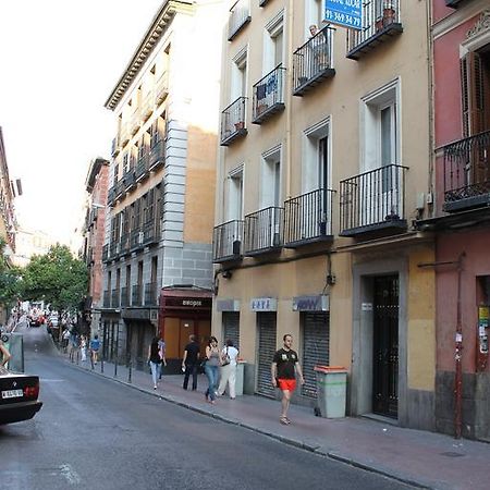 Hostal Xucar Madrid Extérieur photo