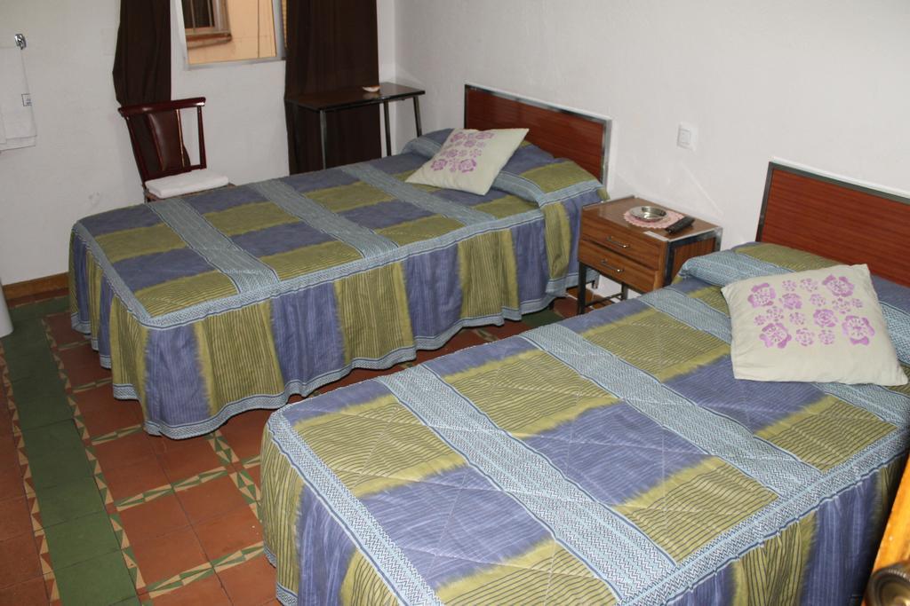 Hostal Xucar Madrid Chambre photo