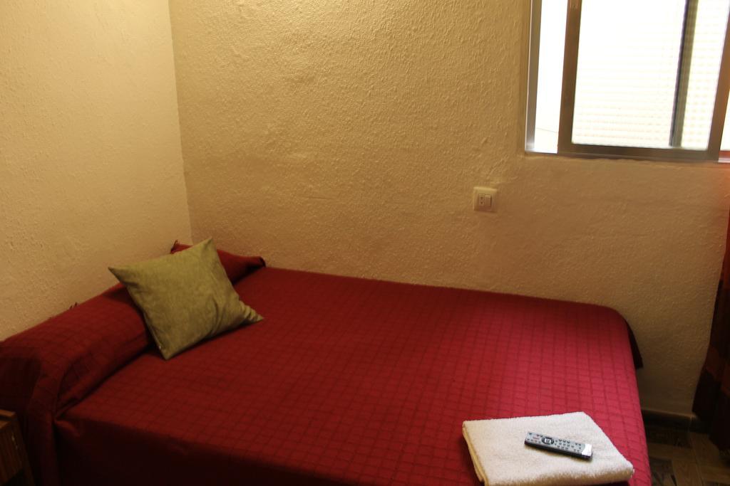 Hostal Xucar Madrid Chambre photo