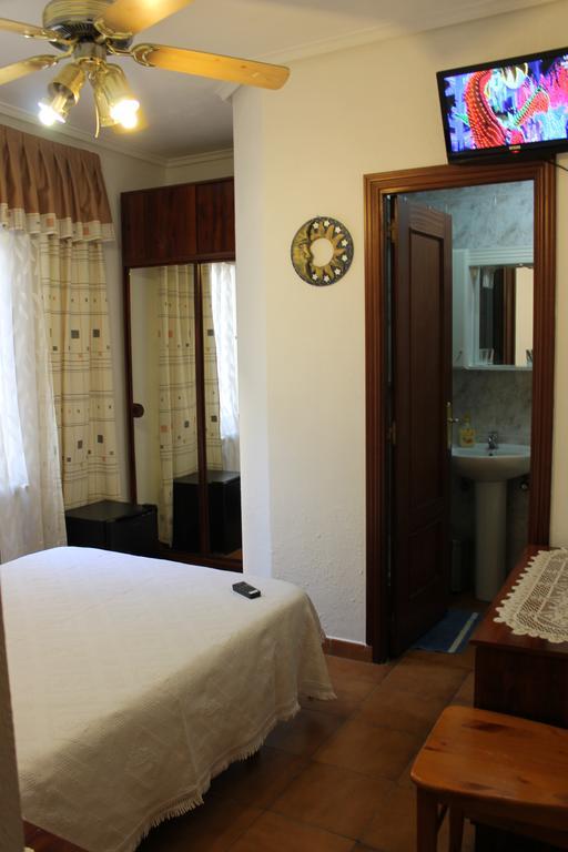 Hostal Xucar Madrid Chambre photo